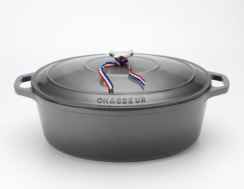 Chasseur French Enameled Cast Iron Oval Dutch Oven, 6-quart, Caviar Grey